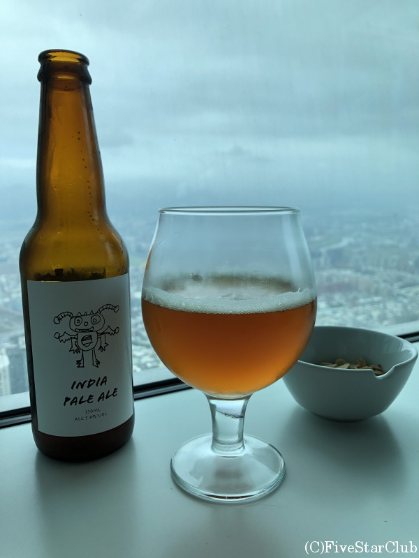 台北上空で味わうビール