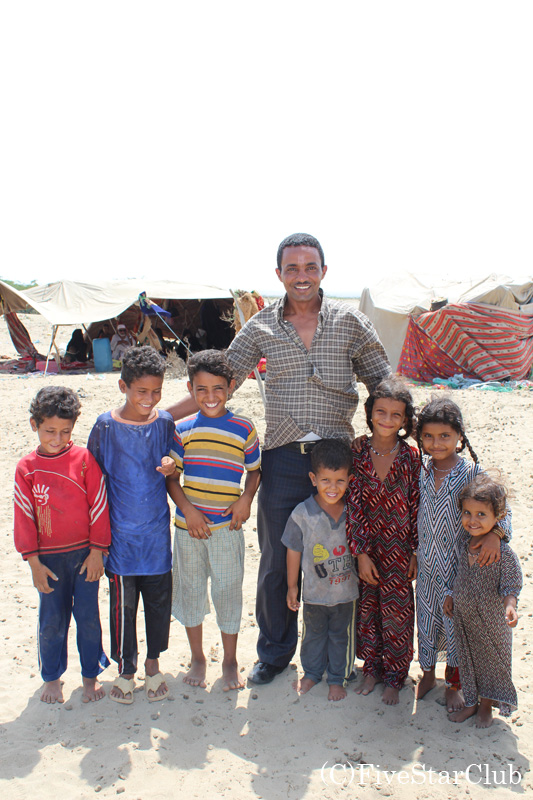 難民キャンプの子供たち