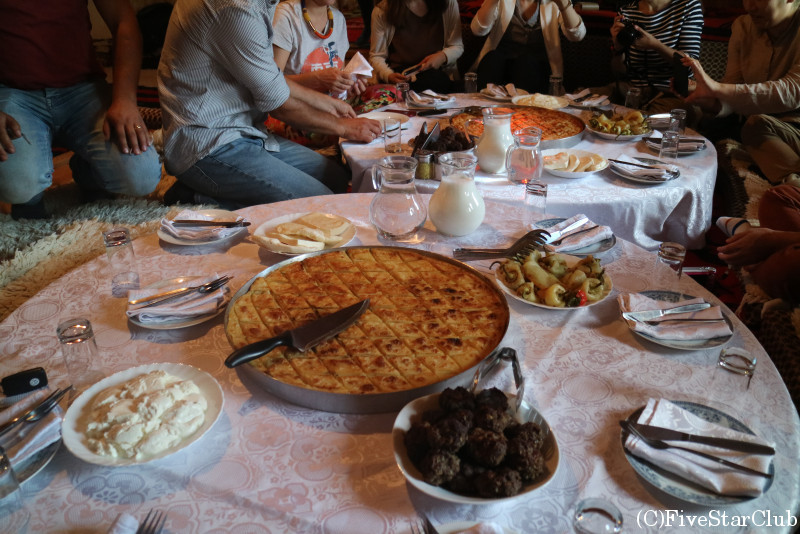 コソボの伝統食　フリア