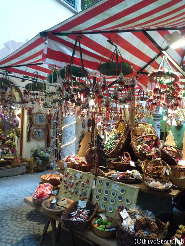 レジデンツ広場の クリスマスマーケット